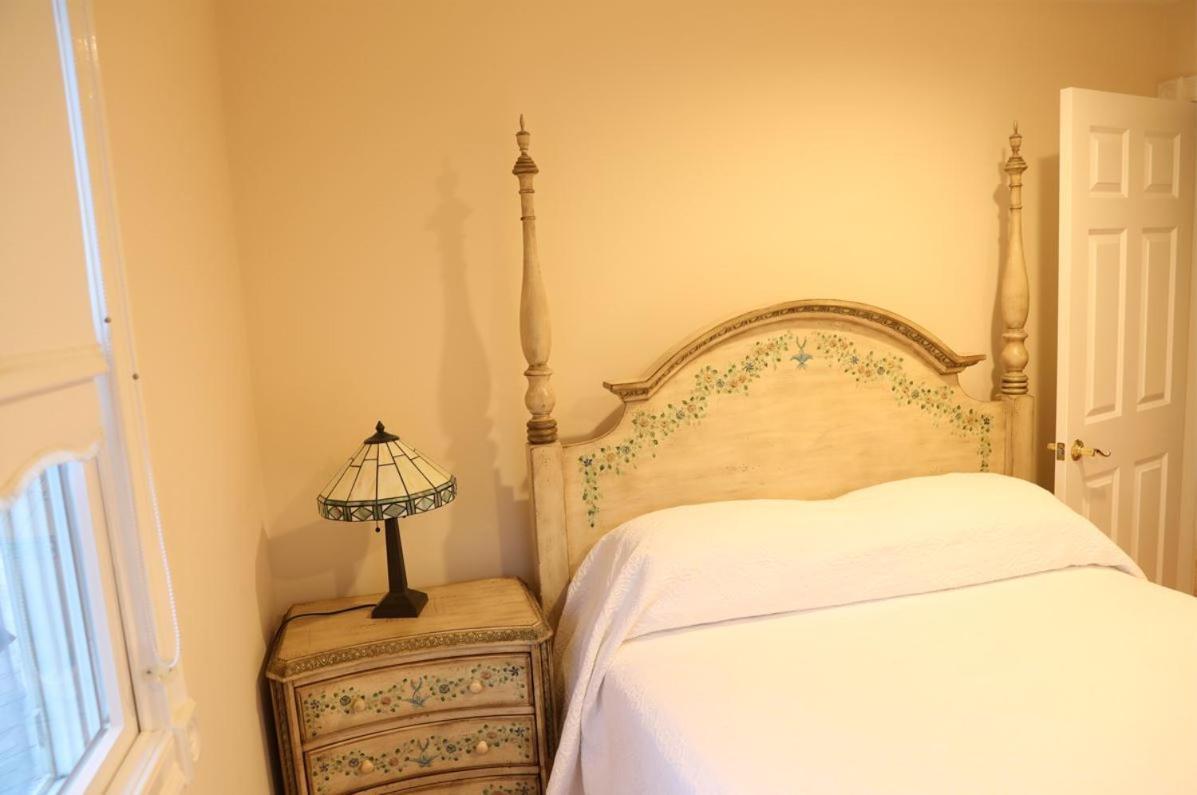 By The Sea Guests Bed & Breakfast And Suites Dennisport Habitación foto