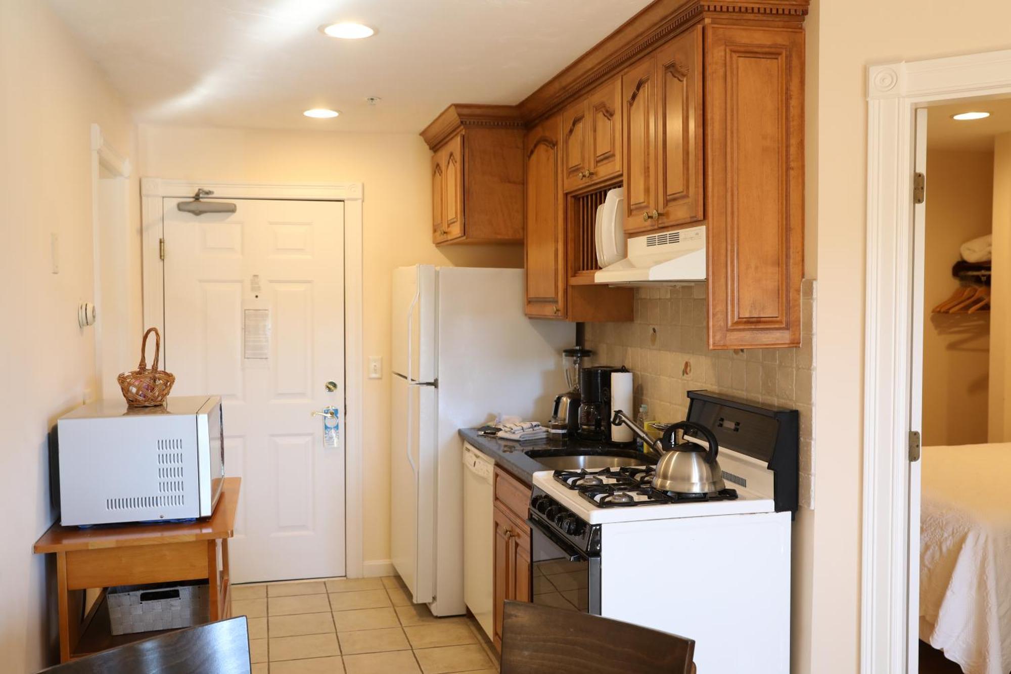 By The Sea Guests Bed & Breakfast And Suites Dennisport Habitación foto